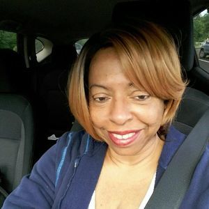 Meet your Posher, Lorraine